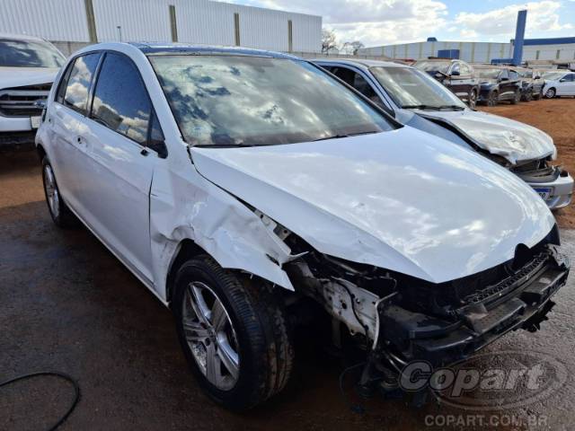 2015 VOLKSWAGEN GOLF 
