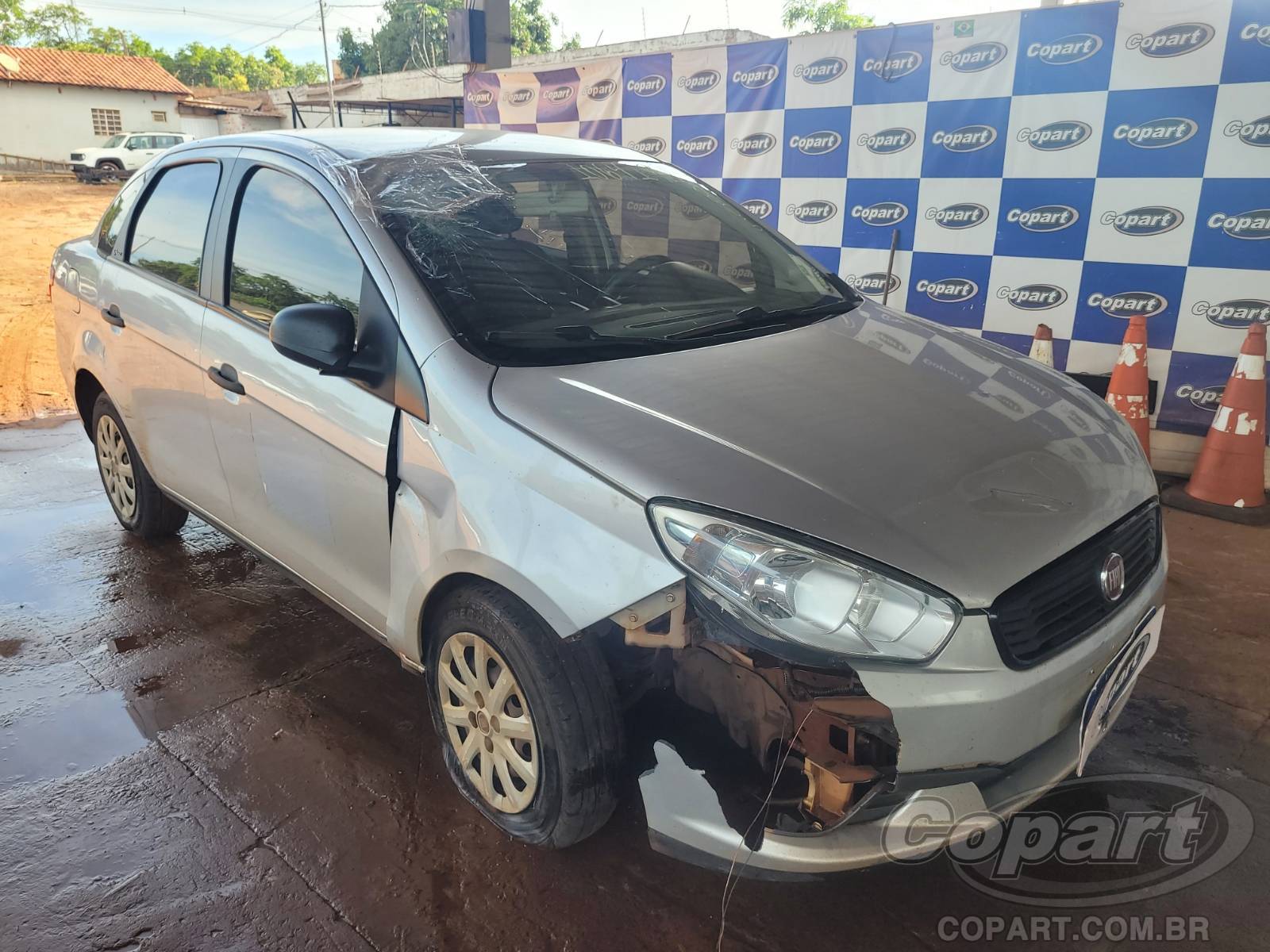 Veículo Fiat Grand Siena FIAT GRAND SIENA 2021 2021 em leilão