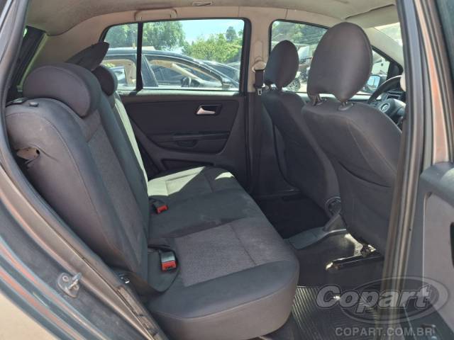 2013 VOLKSWAGEN FOX 