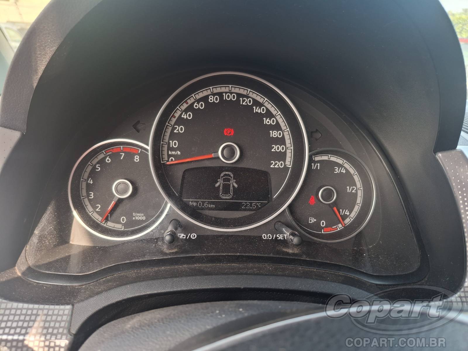 2018 VOLKSWAGEN UP — foto 8 de 11
