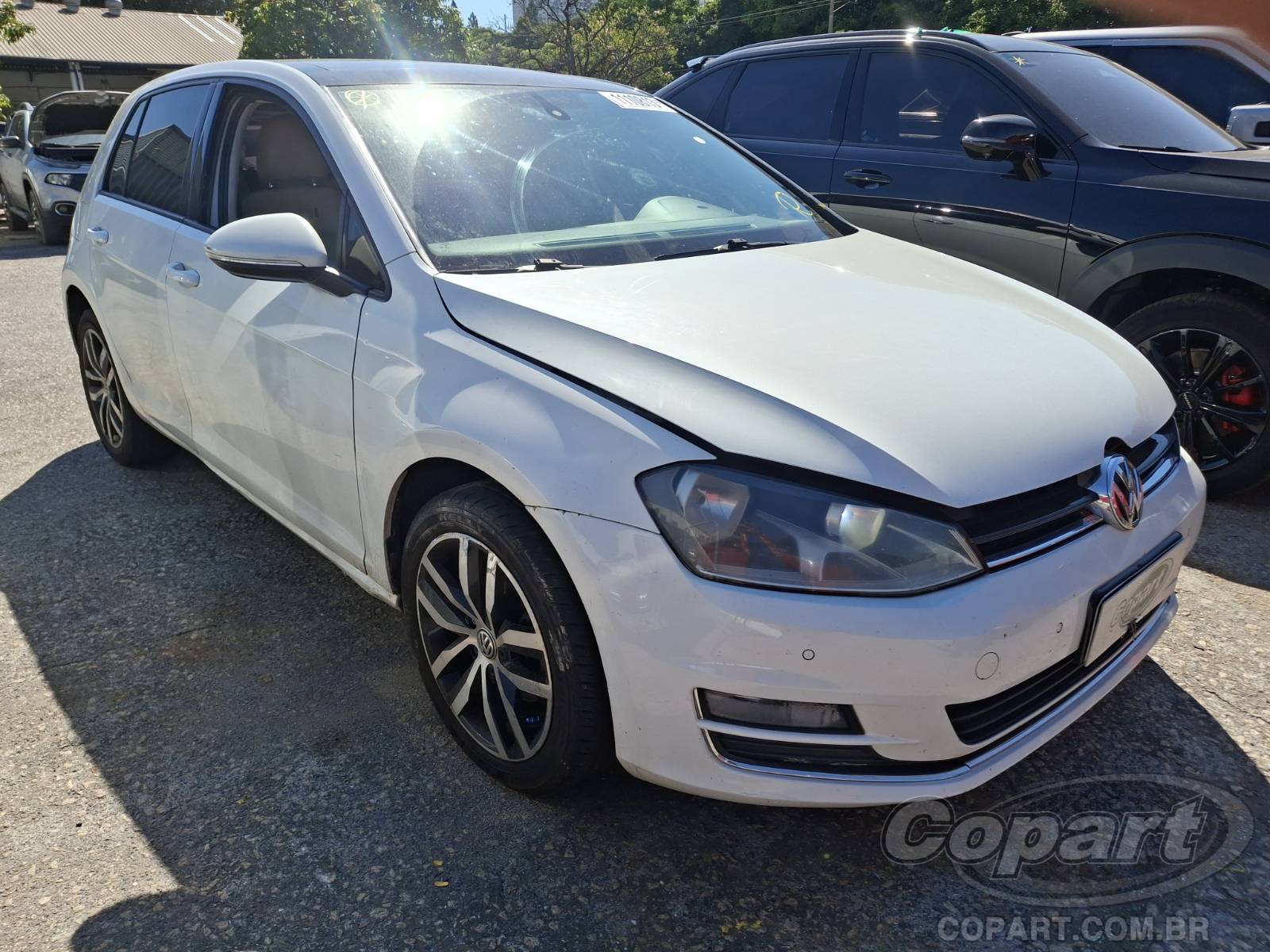 Veículo VW - VolksWagen Golf Volkswagen Golf Highline DSG 1.4 16V TSI Turbo 2015 Amarelo 2015 em leilão