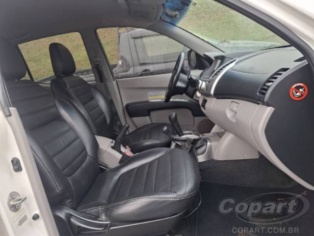 2013 MITSUBISHI L200 TRITON 