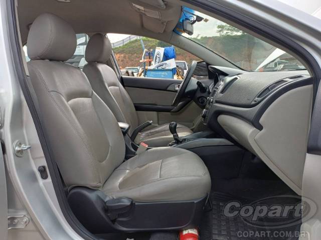 2011 KIA CERATO 