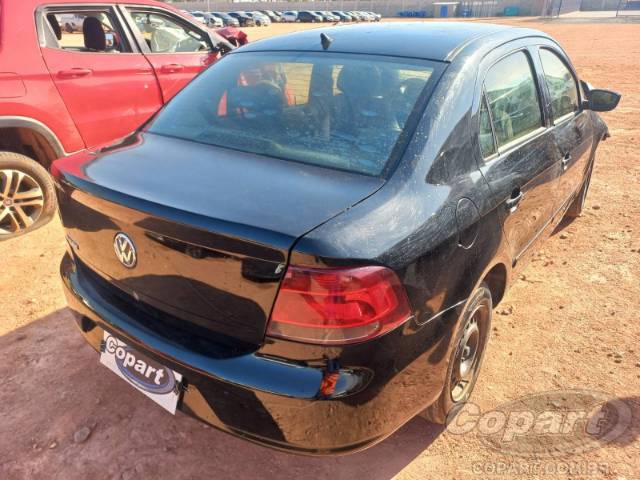 2011 VOLKSWAGEN VOYAGE 