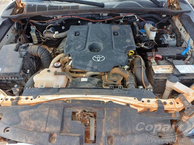 2025 TOYOTA HILUX CD 