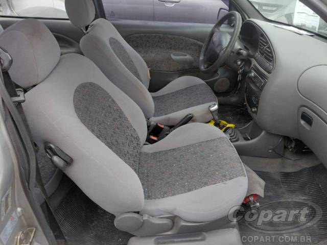 2002 FORD FIESTA 