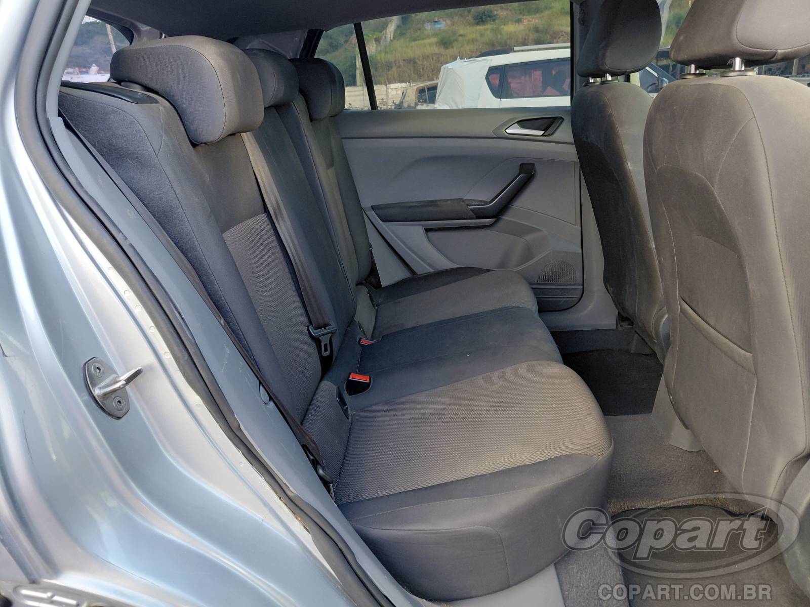 2021 VOLKSWAGEN T-CROSS — foto 6 de 11