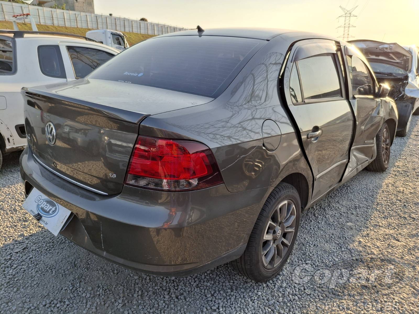 2009 VOLKSWAGEN VOYAGE — foto 4 de 15