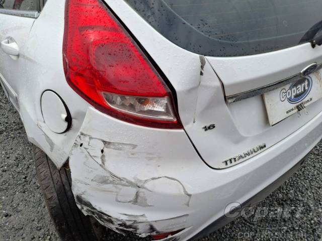 2016 FORD FIESTA 