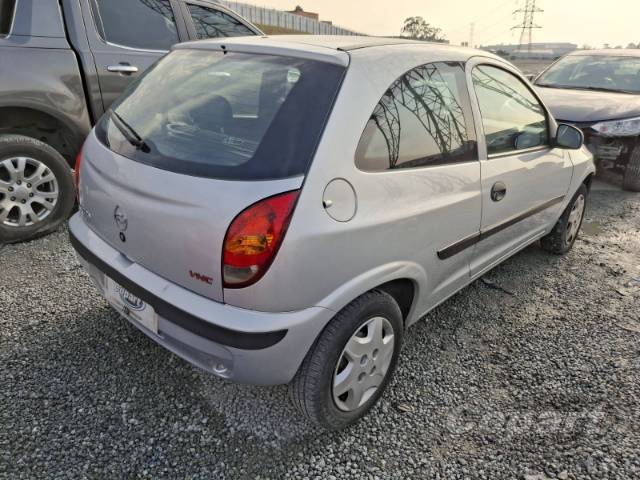 2003 CHEVROLET CELTA 
