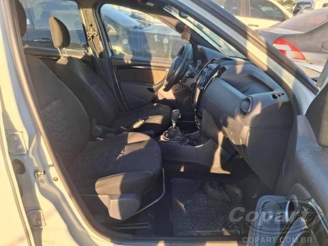 2017 RENAULT DUSTER 