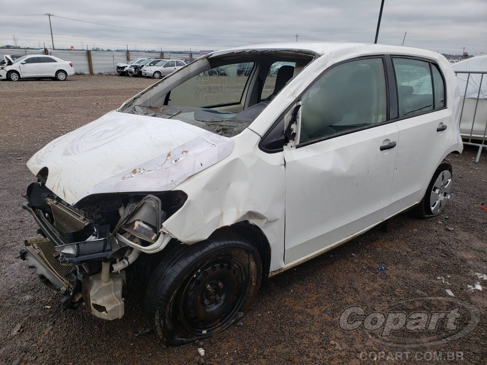 Foto 2: 2016 VOLKSWAGEN UP