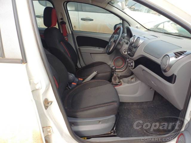 2015 FIAT PALIO 