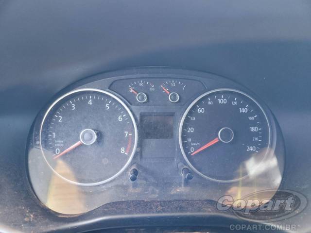 2016 VOLKSWAGEN VOYAGE 