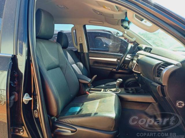 2022 TOYOTA HILUX CD 
