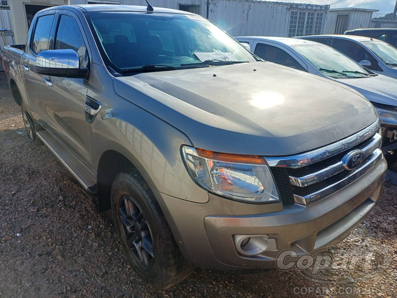 Veículo FORD Ranger Ford Ranger CD XLT 3.2 Duratorq TDCi 2014 Pequena Monta 2014 em leilão
