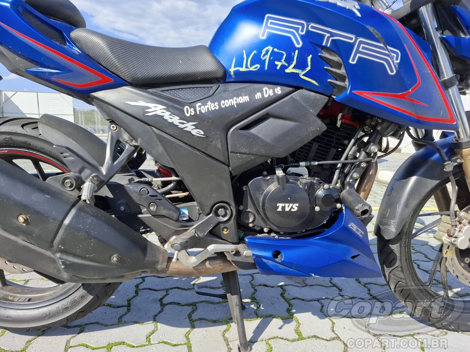 2023 TVS APACHE — foto 5 de 10