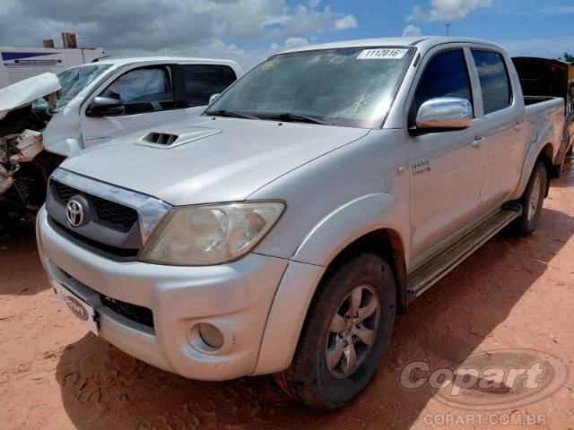 2011 TOYOTA HILUX CD 