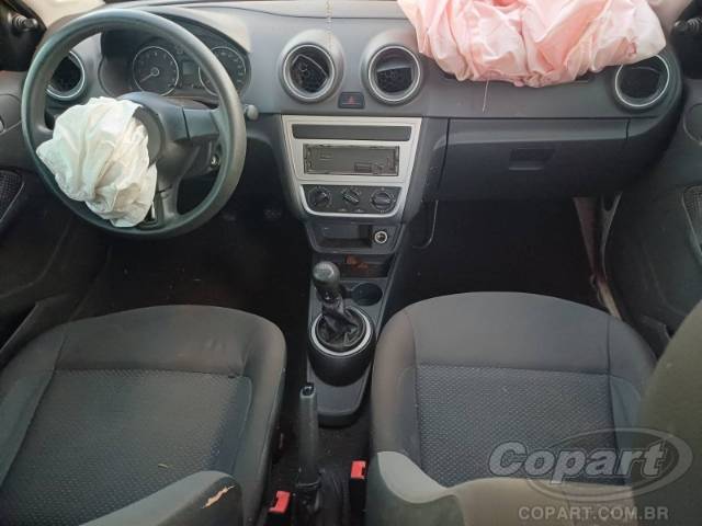 2016 VOLKSWAGEN GOL 