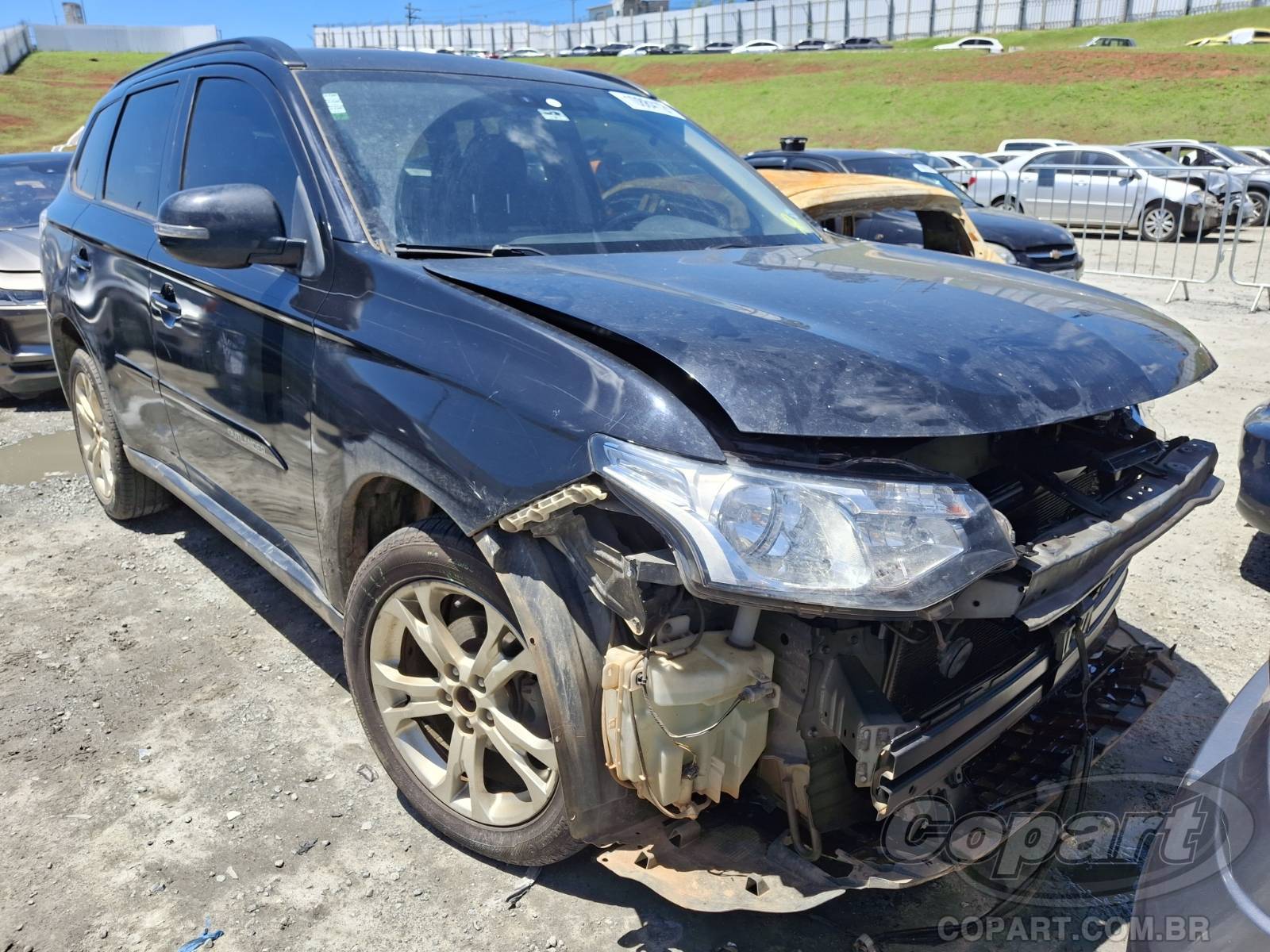 Veículo Mitsubishi Outlander Mitsubishi Outlander 2.0 16V MIVEC 2014 2014 em leilão