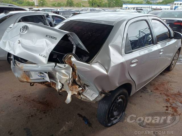 2016 TOYOTA ETIOS SEDA 