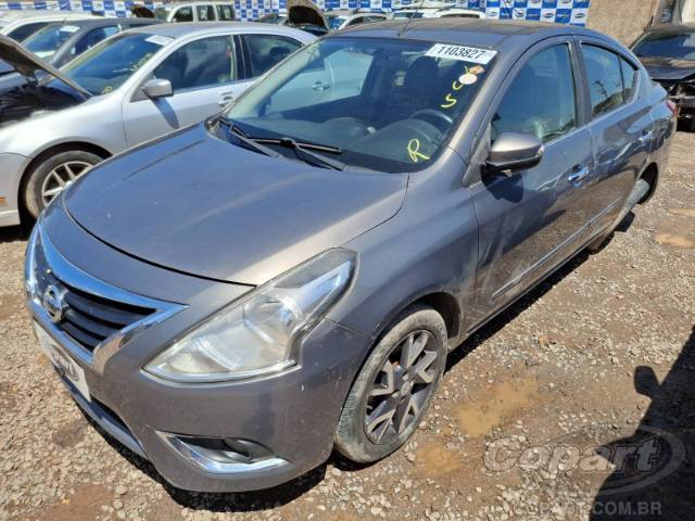 2017 NISSAN VERSA 