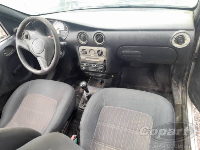 2002 CHEVROLET CELTA 
