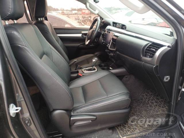 2023 TOYOTA HILUX CD 