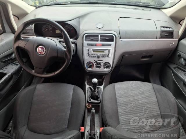 2011 FIAT PUNTO 