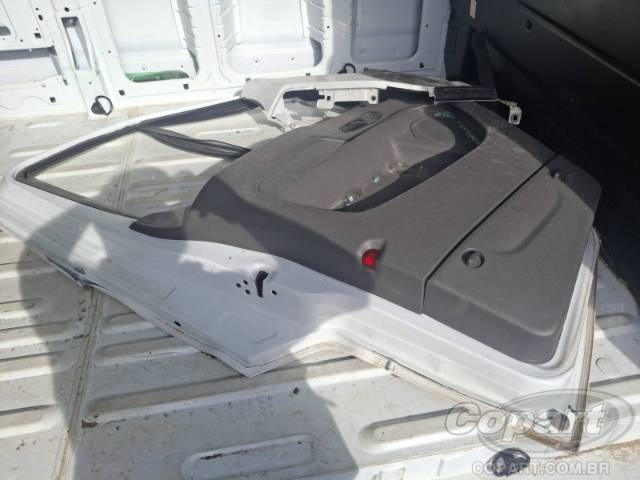 2025 FORD E-TRANSIT FURGAO 