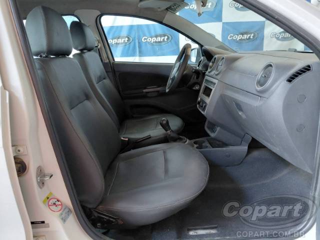 2015 VOLKSWAGEN GOL 
