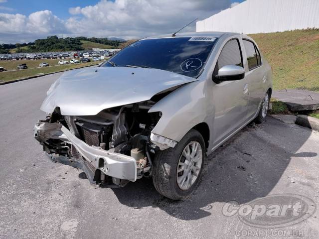 2021 RENAULT LOGAN 