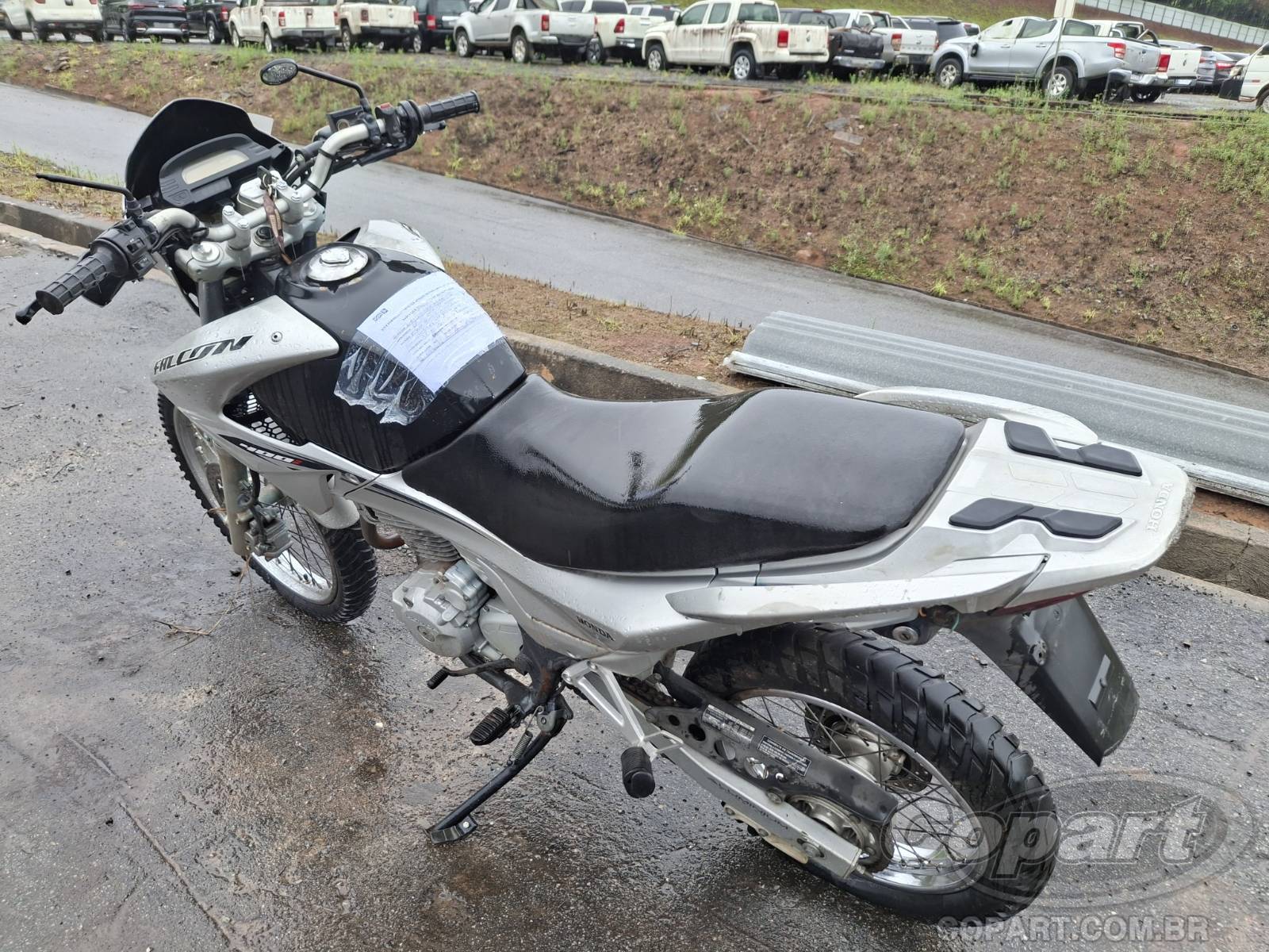 Foto 3: 2014 HONDA NX 400I