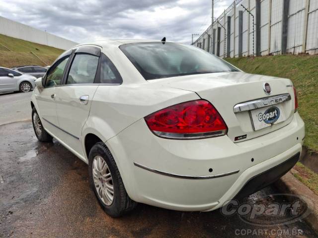 2015 FIAT LINEA 
