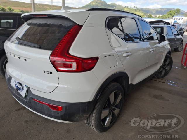 2018 VOLVO XC40 
