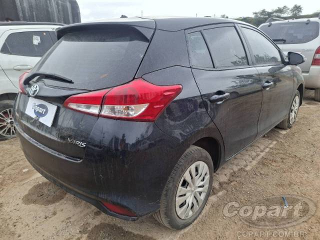 2022 TOYOTA YARIS 