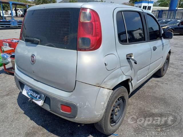 2016 FIAT UNO 