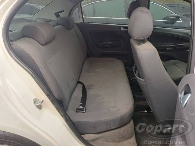 2012 VOLKSWAGEN VOYAGE 