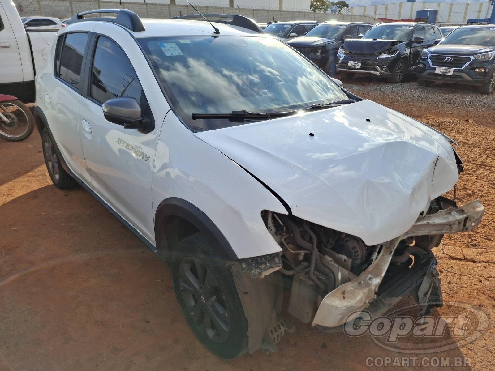 Veículo Renault Sandero 2016 RENAULT SANDERO STEPWAY 1.6 HI-POWER FLEX 2016 em leilão