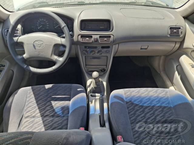 2002 TOYOTA COROLLA 