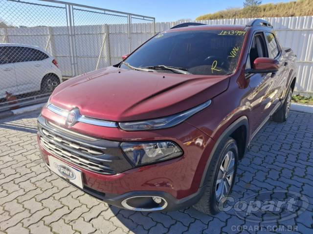 2017 FIAT TORO 