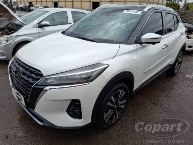 2022 NISSAN KICKS 