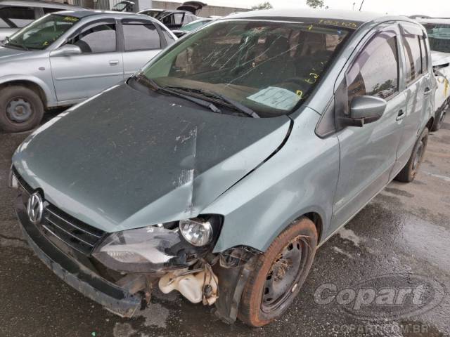 2011 VOLKSWAGEN FOX 