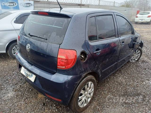 2011 VOLKSWAGEN FOX 