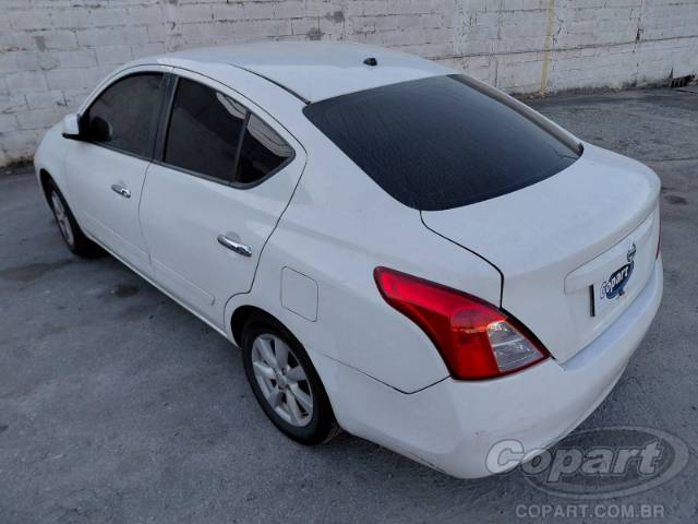 2014 NISSAN VERSA 