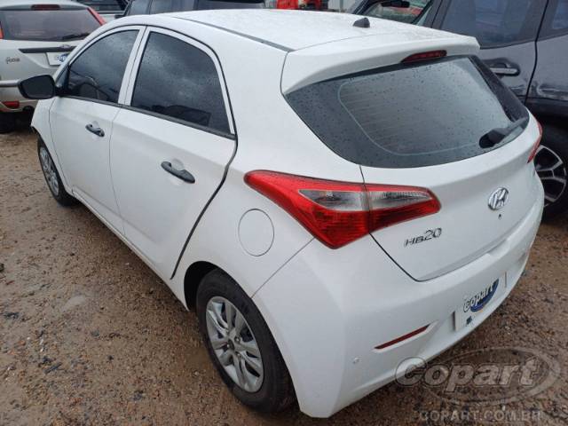 2015 HYUNDAI HB20 