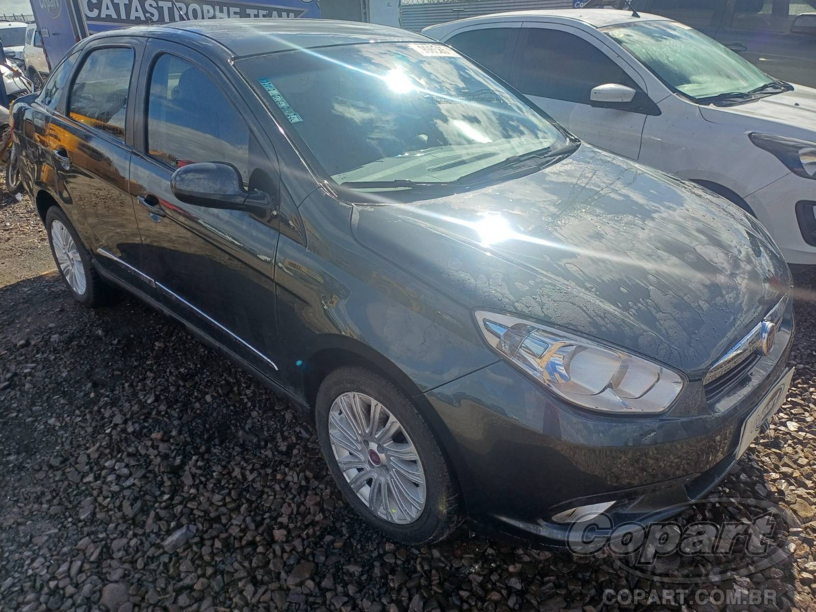 FIAT GRAND SIENA Essence 1.6 16V E.torQ 2013 Queimado