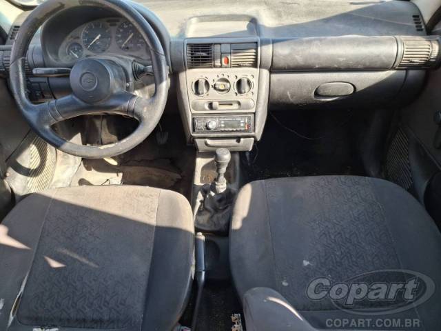 2003 CHEVROLET CORSA SEDAN 