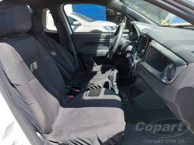 2025 FIAT STRADA 