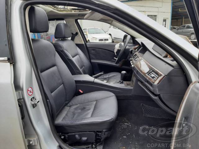 2005 BMW SERIE 5 